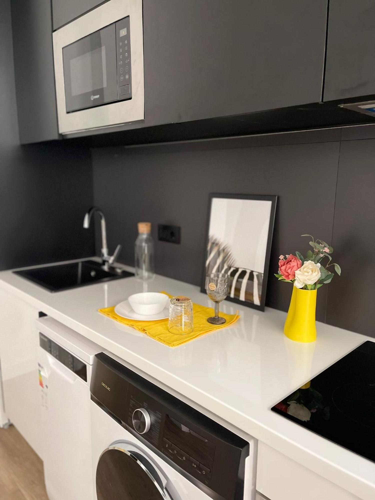 Apartmán Exyca Metropolitano Madrid Exteriér fotografie